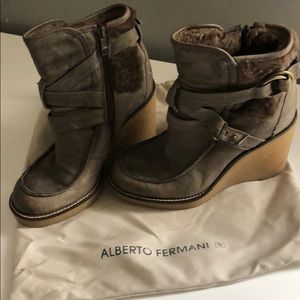 Women’s leather ankle boots, 39